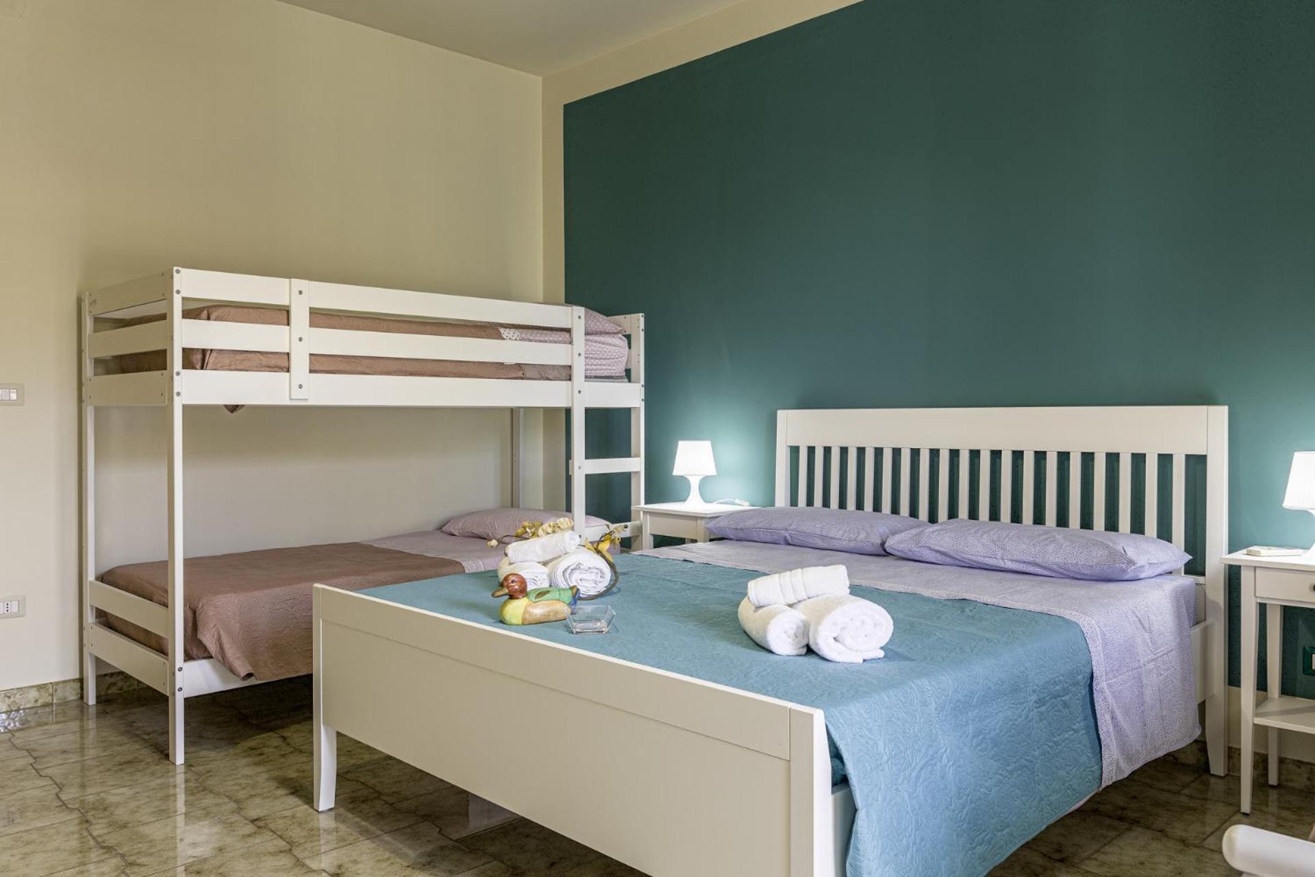 Le Palme Guest House Racale Esterno foto