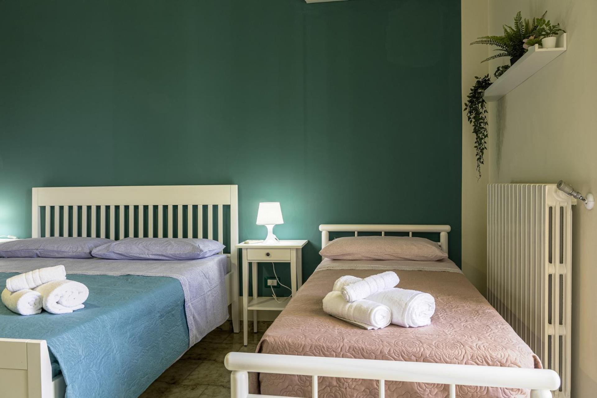 Le Palme Guest House Racale Esterno foto